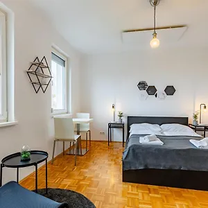 New With A View - Modern Vienna