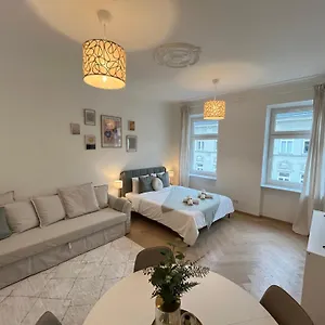 Apartament Luxurious One Near Schoenbrunn Palace, Wiedeń