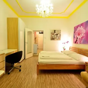 3* Hotel de apartamente Ajo Messe - Contactless Check In